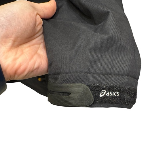 ASICS Men’s Black Rain Jacket Size M With Detachable Hood - Picture 3 of 9